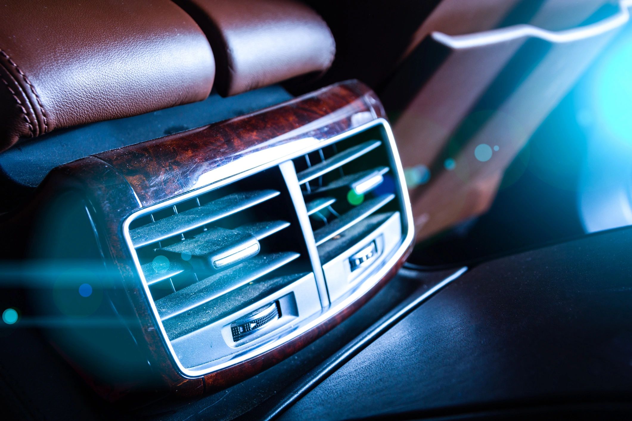 Car dashboard air conditioning vents
